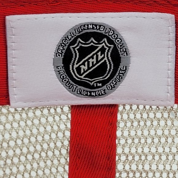 Chicago Blackhawks Hockey Hat Snapback Trucker Cap Jonathan Toews 19 Logo Red - Picture 7 of 7